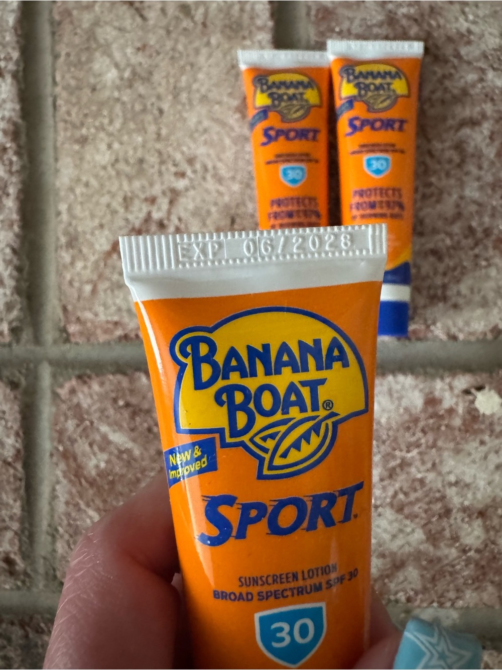 Banana Boat Sport SPF 30 Travel Size Sunscreen 1 oz (set of 3) TSA Approved - Picture 4 of 4